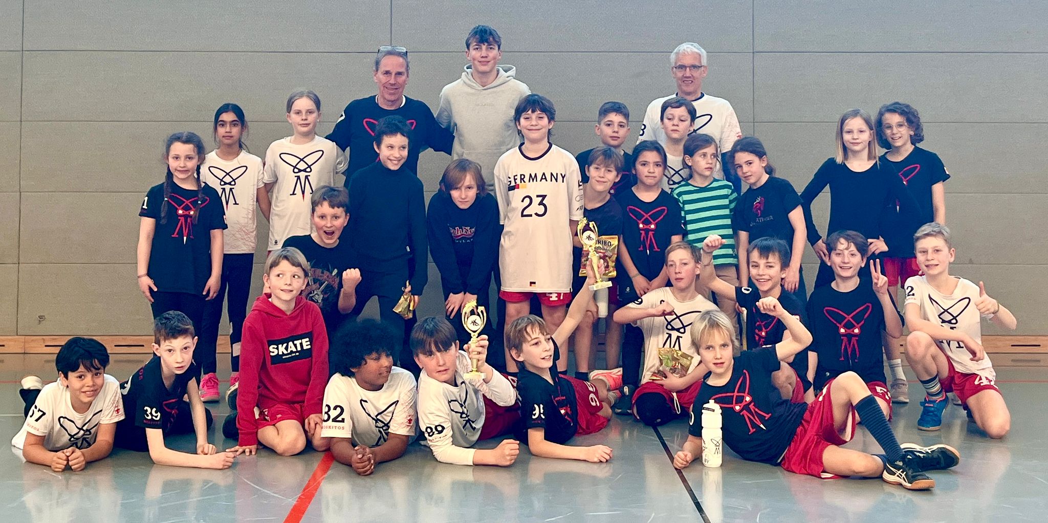 Moskitos U12 und U14 mit Trainer Christoph B&ouml;ttcher